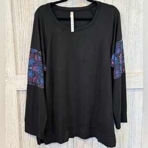 Retreat Sweatshirt/loungewear sz 1X black w/blue floral print on arms.  NWOT